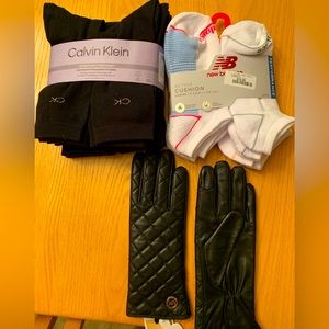 Michael Kors gloves, Calvin Klein socks & New Balance socks.